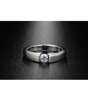 Klassischer Diamant Ring *EDEL*