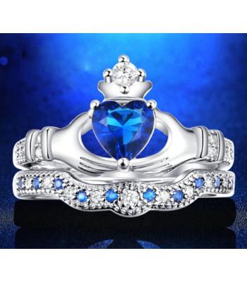 Ozeanblauer Prinzessinen Herz-Kronen Doppel-Ring